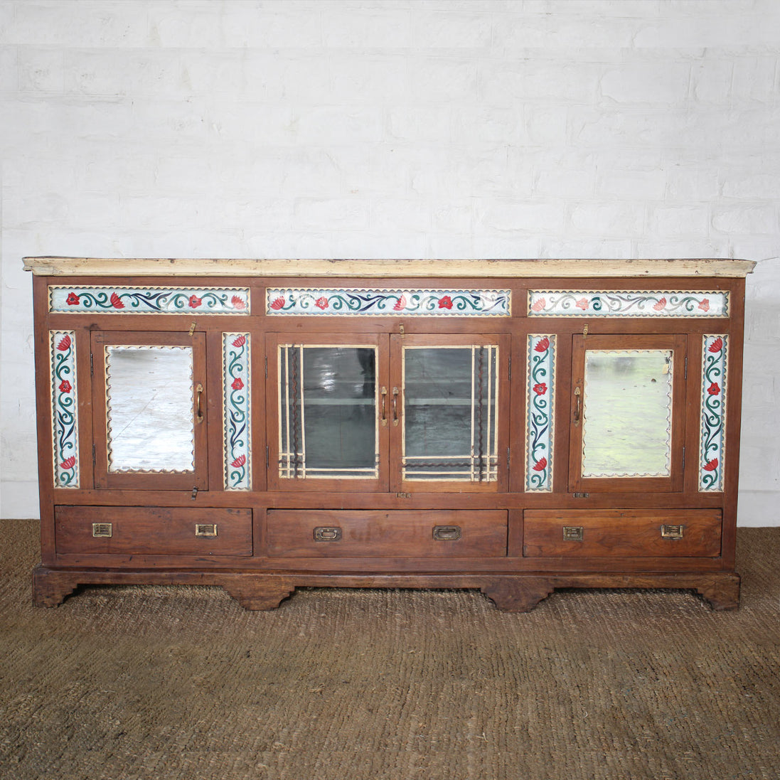 Gulab Side Board