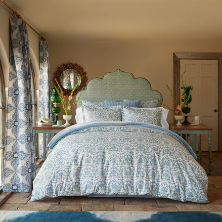 Vidya Leaf Organic Duvet by John Robshaw