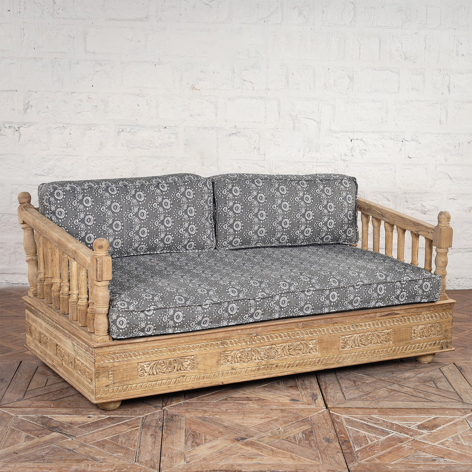 Yashti Wooden Daybed