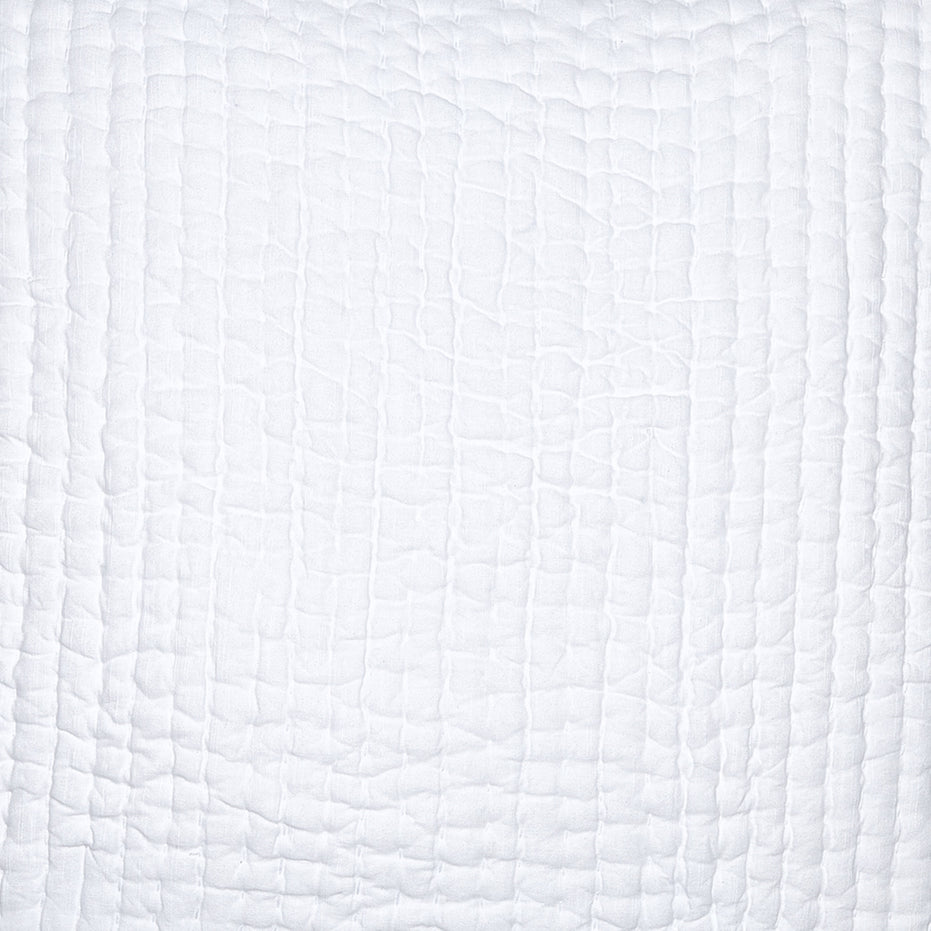 Vivada White Woven Quilt