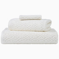 Maze Ivory Bath Towel - High Quality Image of 