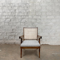 Easy Chair in Bindi Gray - High Quality Image of 