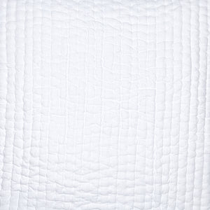 Vivada White Woven Quilt Swatch