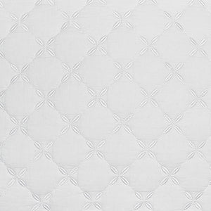 Layla White Quilt Swatch